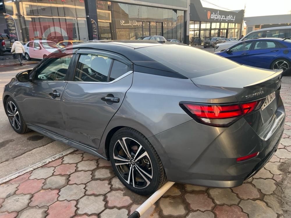 نیسان سێنترا